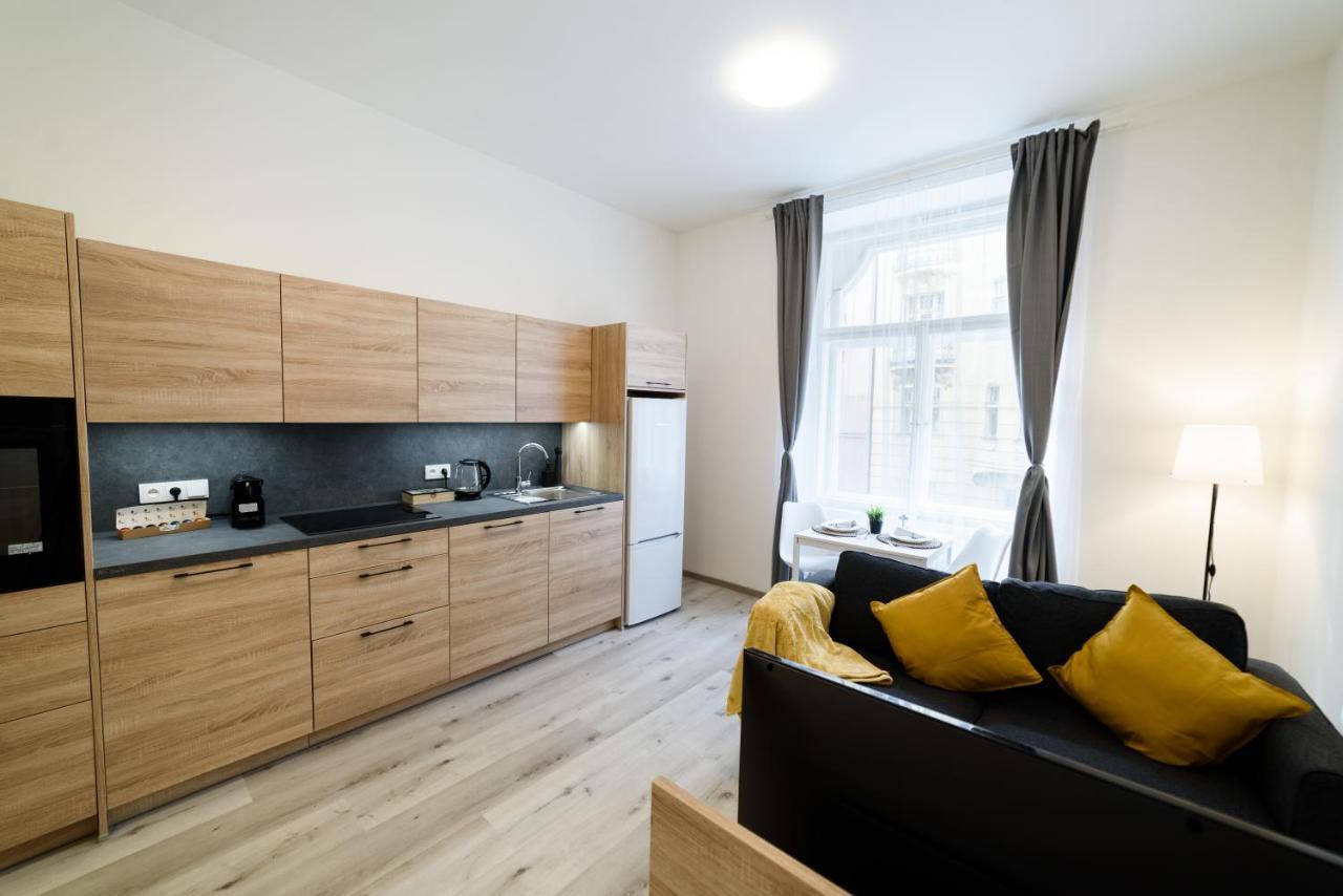 New Apartments Near Dancing House Praga Esterno foto